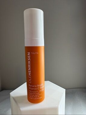 OLEHENRIKSEN, Banana Bright 15% Vitamin C Dark Spot Serum BNIB